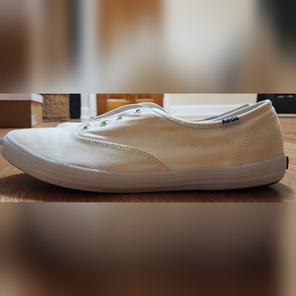 Keds Sneakers Size 9 - Picture 5 of 11